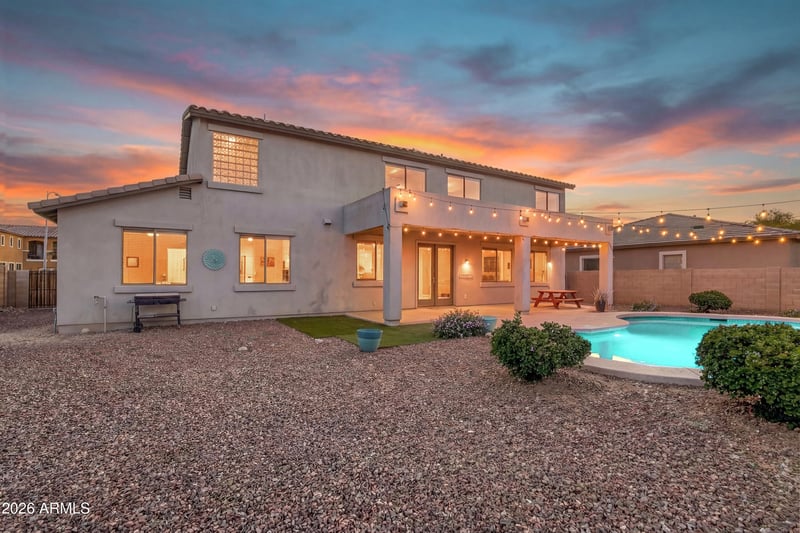 18421 Mauna Loa Ln, Surprise, AZ 85388