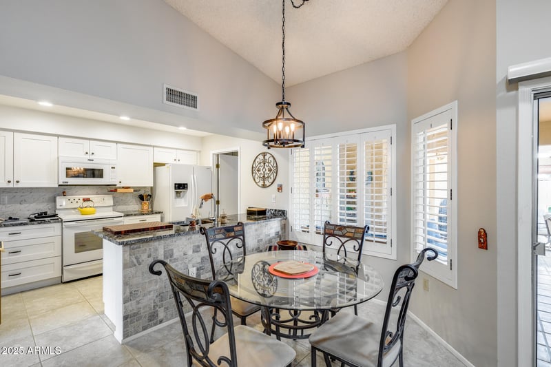 18424 Spanish Garden Dr, Sun City West, AZ 85375