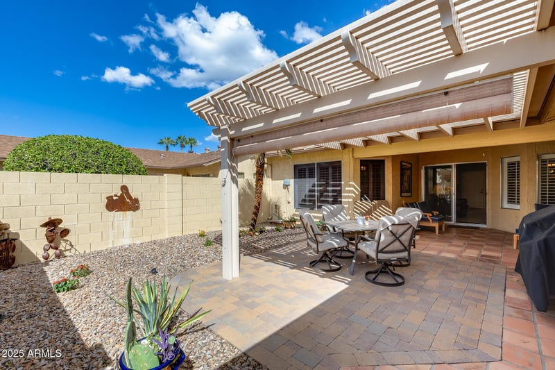 18424 Spanish Garden Dr, Sun City West, AZ 85375