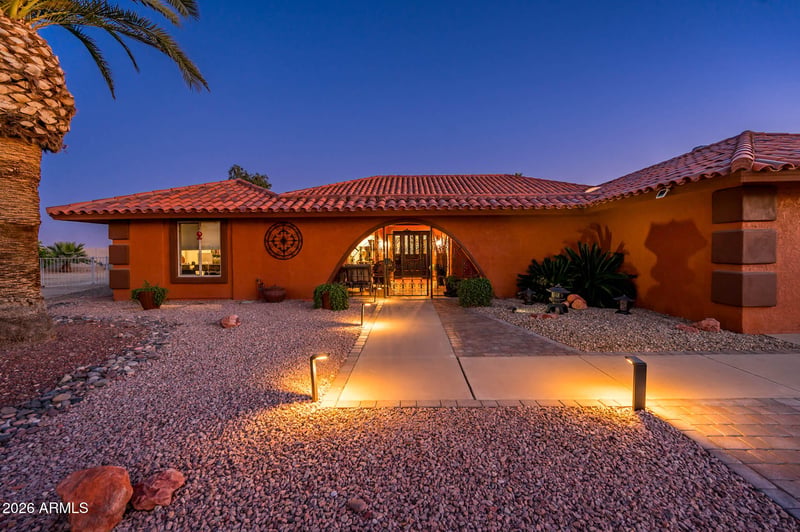 18425 Conquistador Dr, Sun City West, AZ 85375