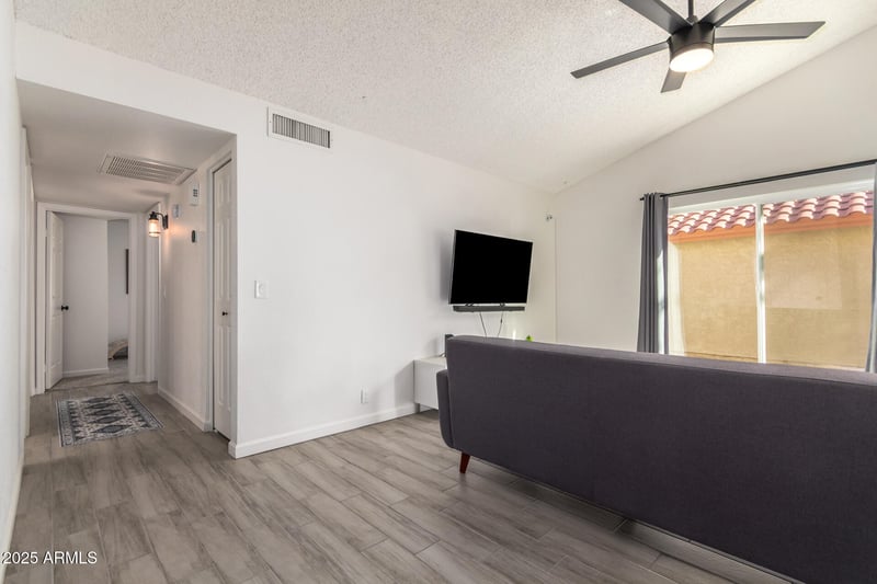 18427 36th Ave, Glendale, AZ 85308