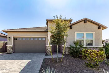 18427 Clinton St, Surprise, AZ 85388