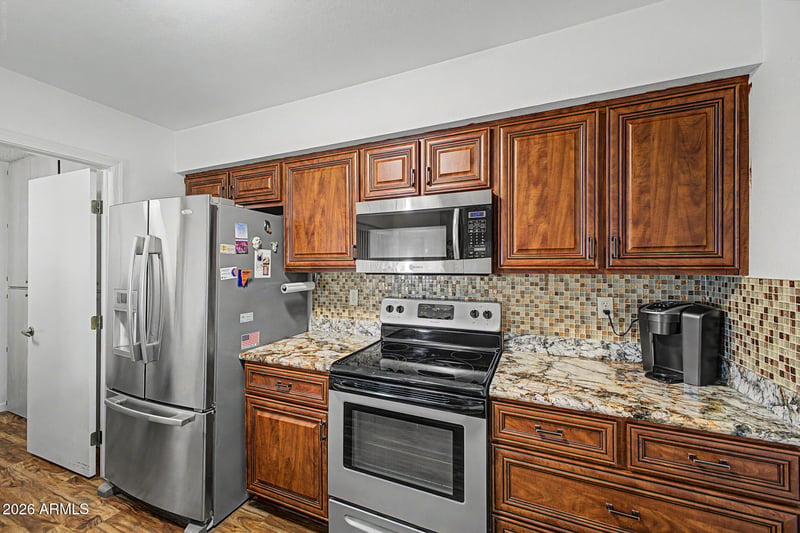 18427 N 136th Ave, Sun City West, AZ 85375