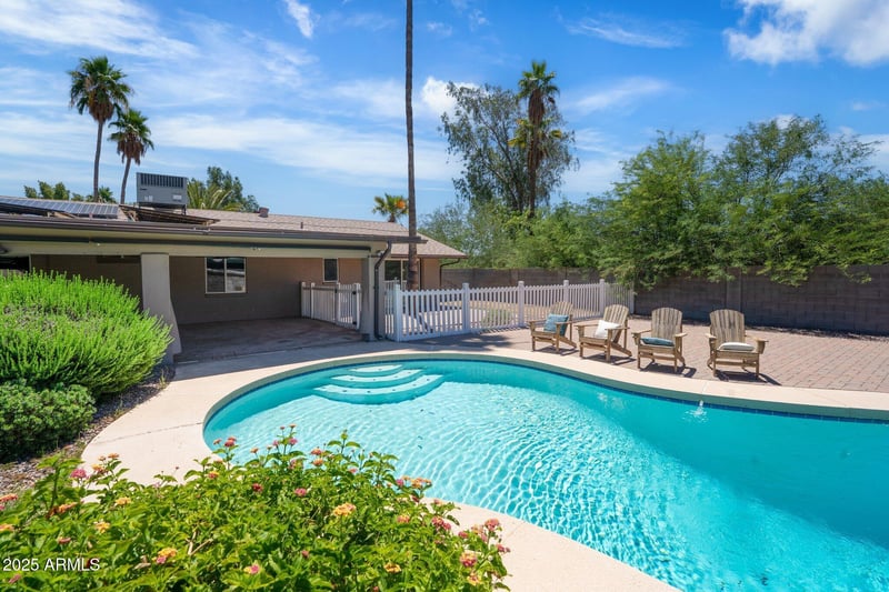 18428 42nd St, Phoenix, AZ 85032