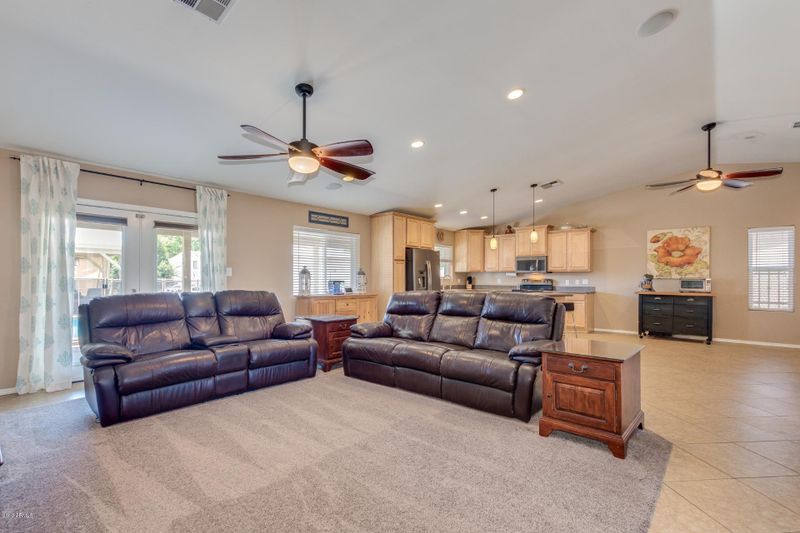 18428 N 29th Ave, Phoenix, AZ 85053