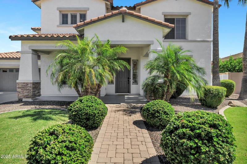 18429 W Mauna Loa Ln, Surprise, AZ 85388