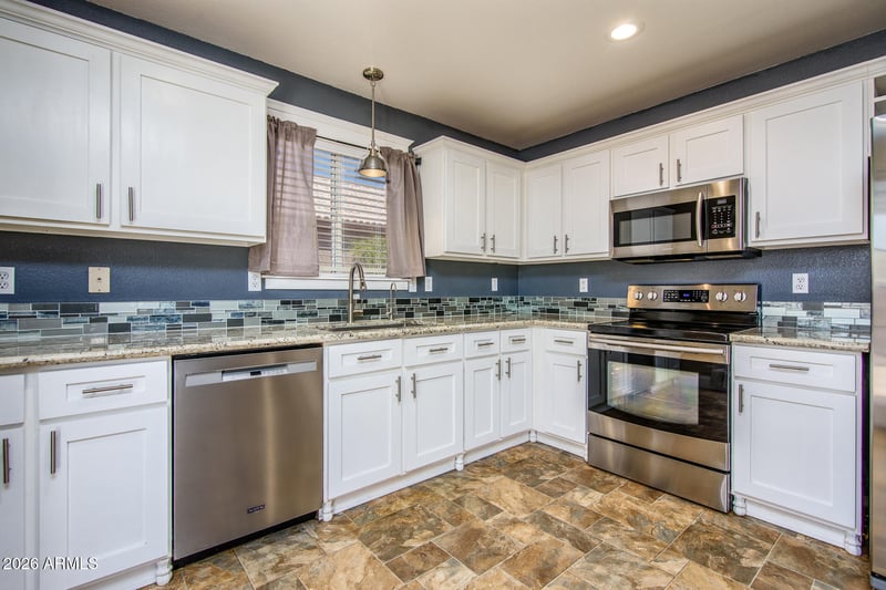 1843 Renaissance Ave, Apache Junction, AZ 85120