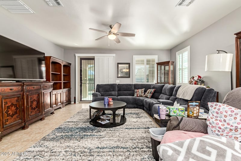 18431 Williams Rd, Surprise, AZ 85387