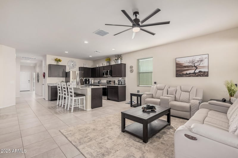 18434 Chama Dr, Surprise, AZ 85387