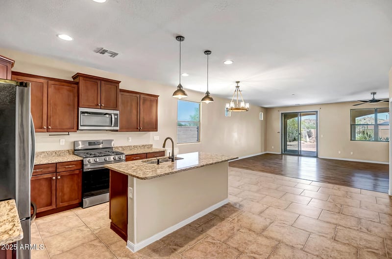 18436 Shasta St, Goodyear, AZ 85338