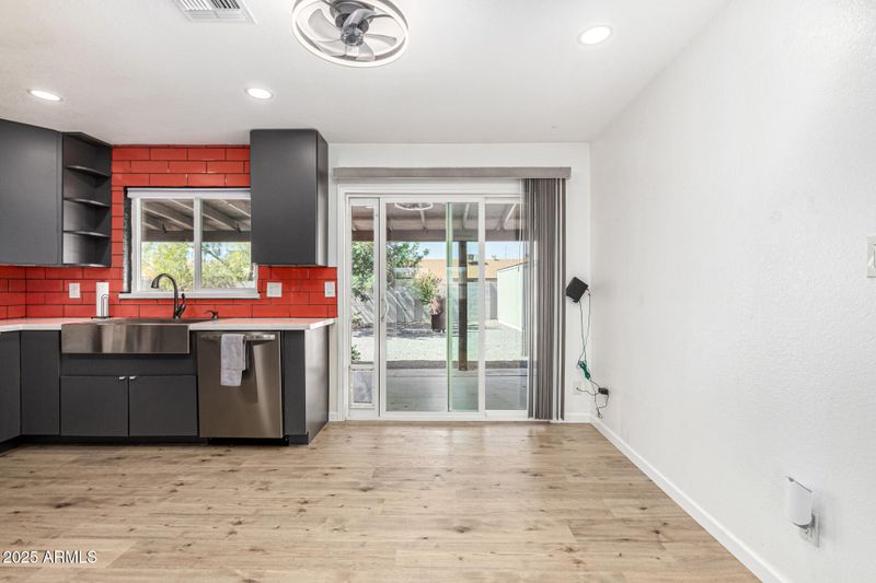 18438 N 31st Ave, Phoenix, AZ 85053
