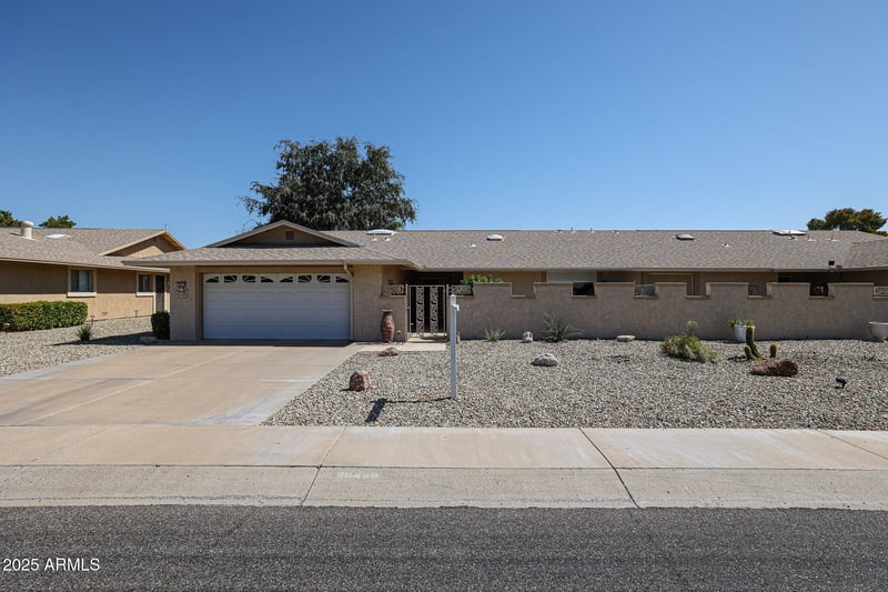 18439 Conestoga Dr, Sun City, AZ 85373