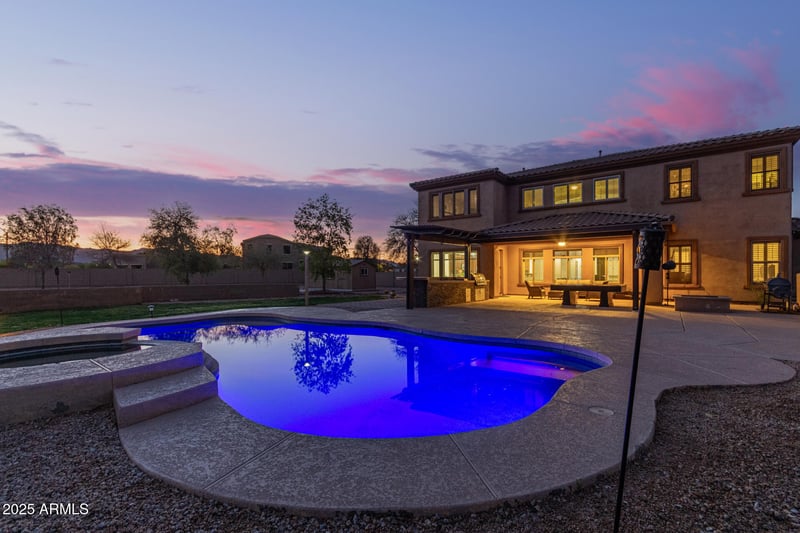 18439 W Beryl Ct, Waddell, AZ 85355