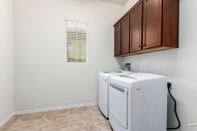 1844 E Crescent Way, Chandler, AZ 85249