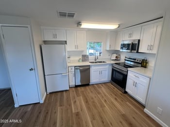 18441 1st St, Phoenix, AZ 85022