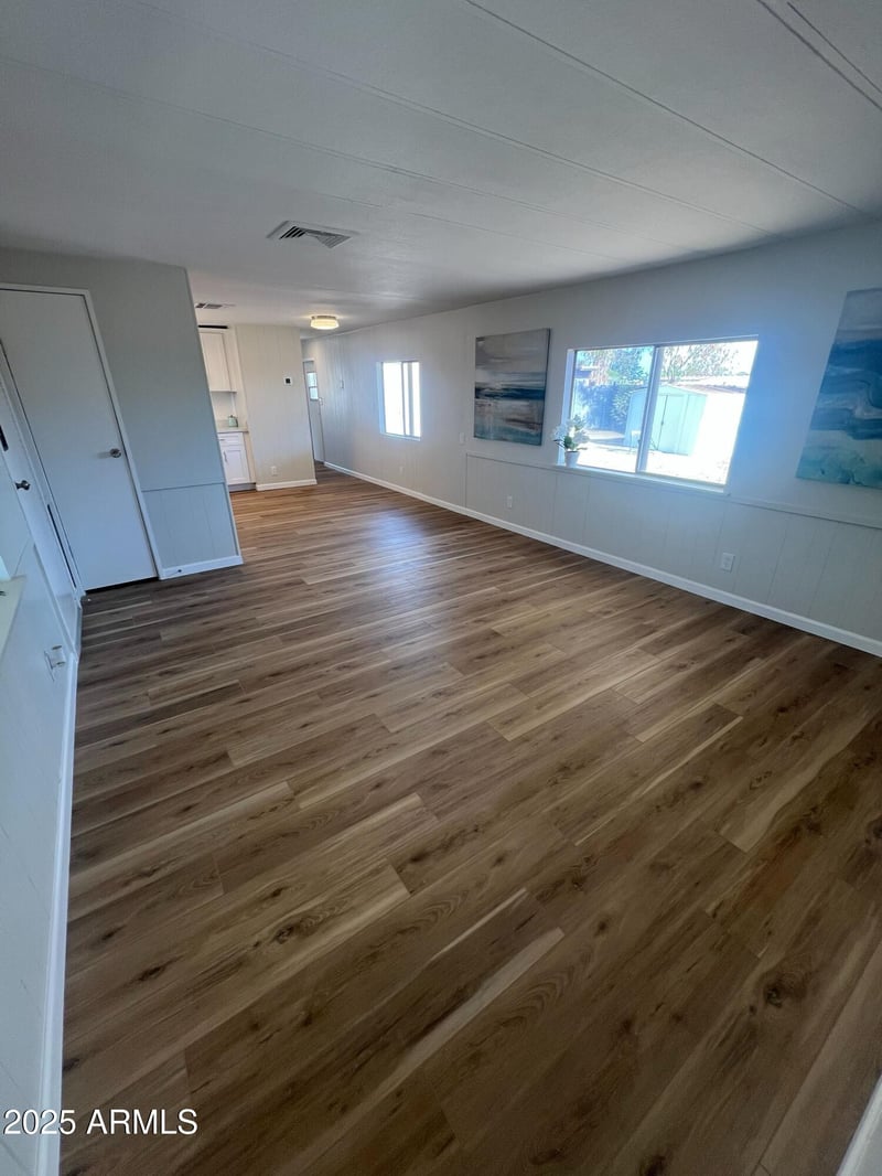 18441 1st St, Phoenix, AZ 85022