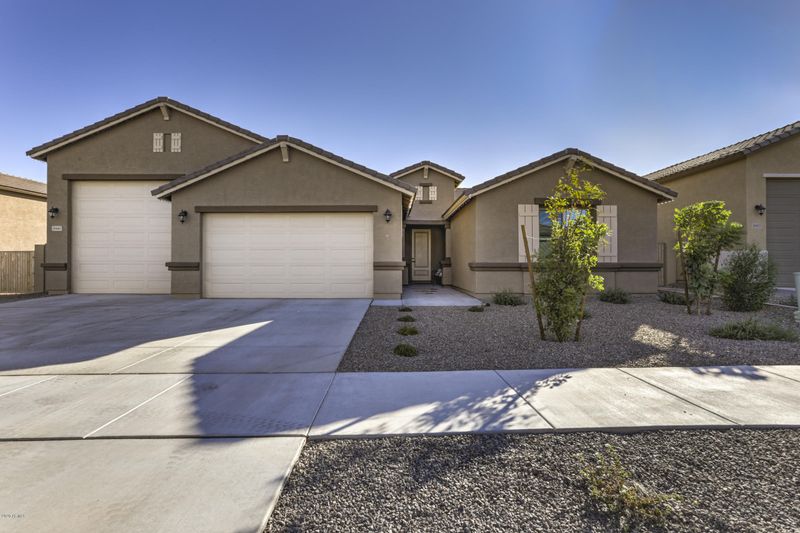 18441 W Robin Ln, Surprise, AZ 85387