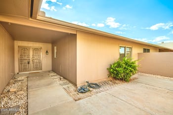18442 104th Ave, Sun City, AZ 85373