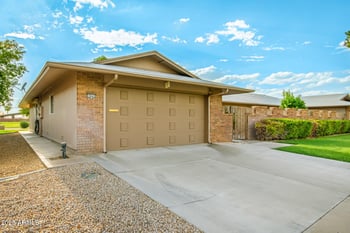 18442 104th Ave, Sun City, AZ 85373