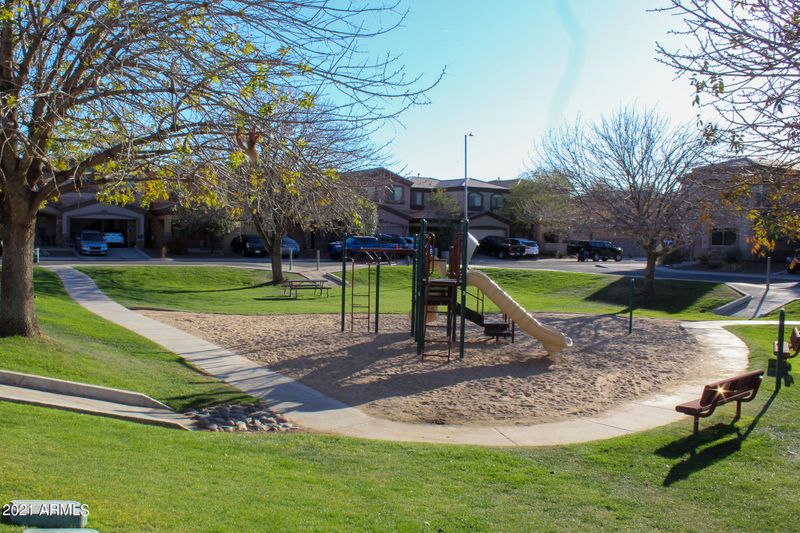 1845 E Hartford Ave, Phoenix, AZ 85022