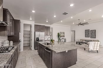 18455 Sandlewood Dr, Goodyear, AZ 85338