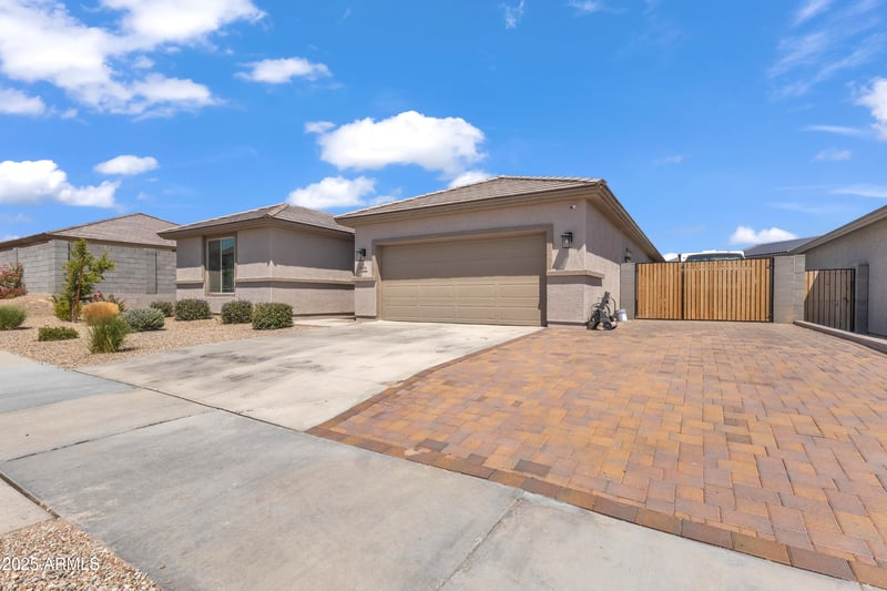 18456 Country Club Ter, Surprise, AZ 85387