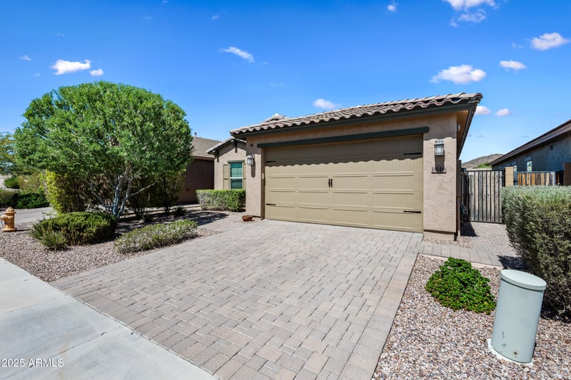 1846 Bonanza Dr, Phoenix, AZ 85085