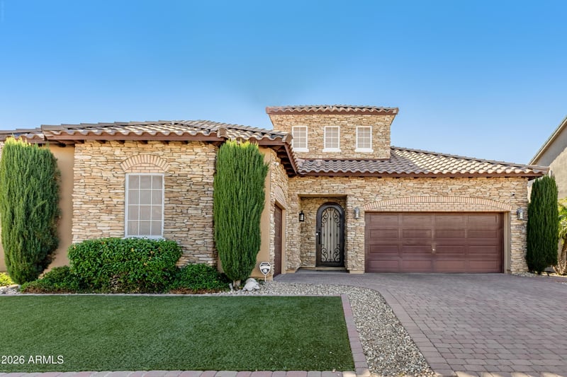 18465 Sunnyslope Ln, Waddell, AZ 85355