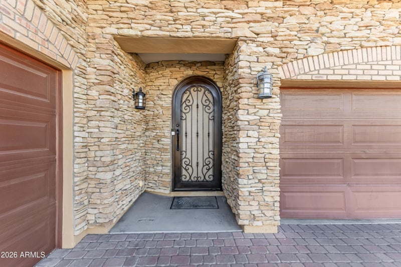 18465 Sunnyslope Ln, Waddell, AZ 85355
