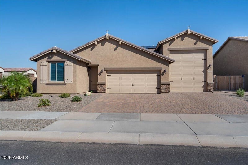 18466 Carlota Ln, Surprise, AZ 85387