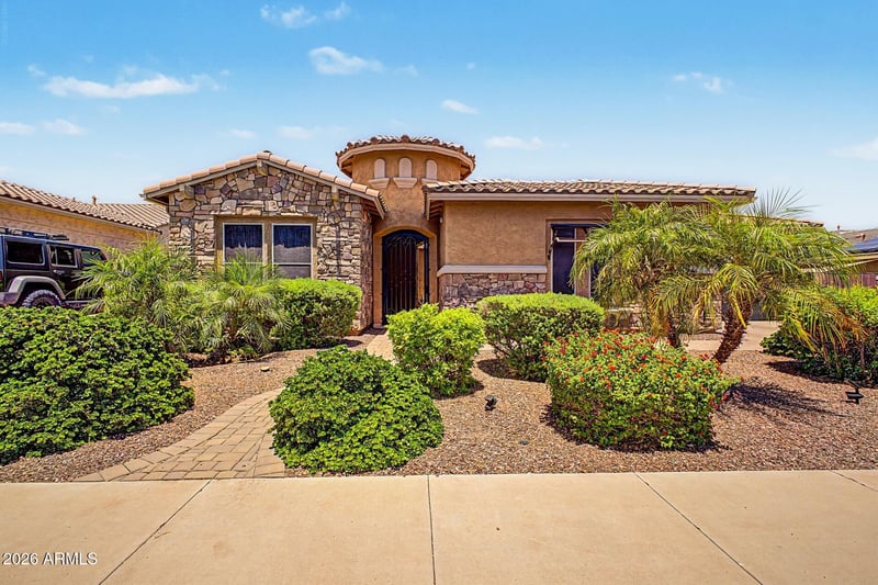 18468 Paradise Ln, Surprise, AZ 85388