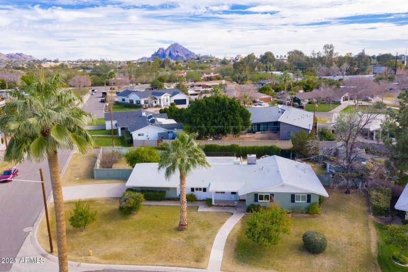 1847 E Berridge Ln, Phoenix, AZ 85016