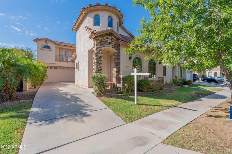 1847 E Dunbar Dr, Phoenix, AZ 85042