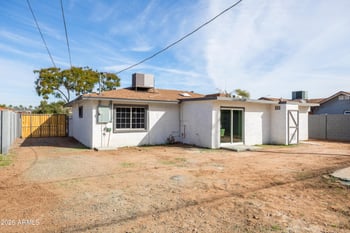 1847 Pinchot Ave, Phoenix, AZ 85016