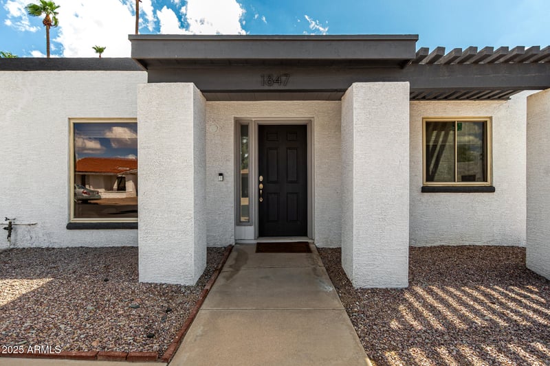 1847 Isleta Ave, Mesa, AZ 85202