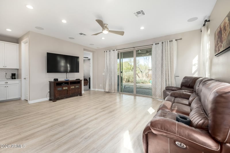 18474 Ipswitch Way, Surprise, AZ 85374