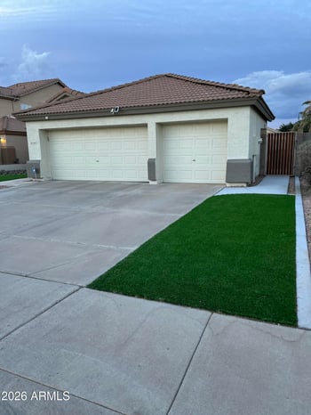 1848 Saratoga St, Gilbert, AZ 85296