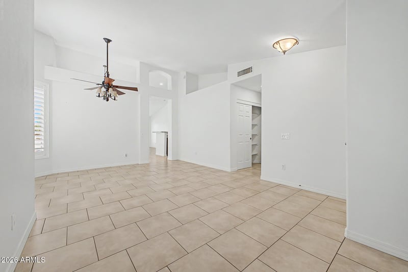 1848 Saratoga St, Gilbert, AZ 85296