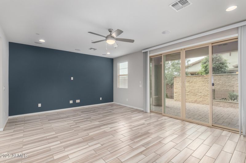 1848 S Follett Way, Gilbert, AZ 85295