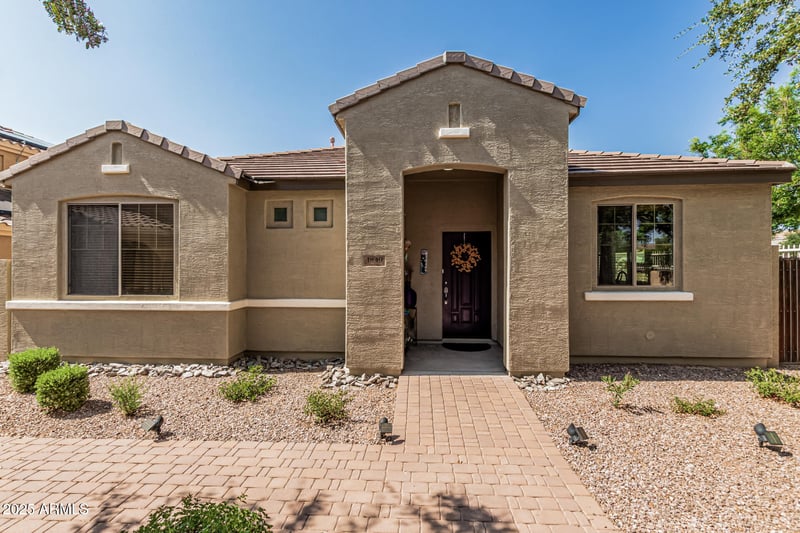 1849 Balboa Dr, Gilbert, AZ 85295