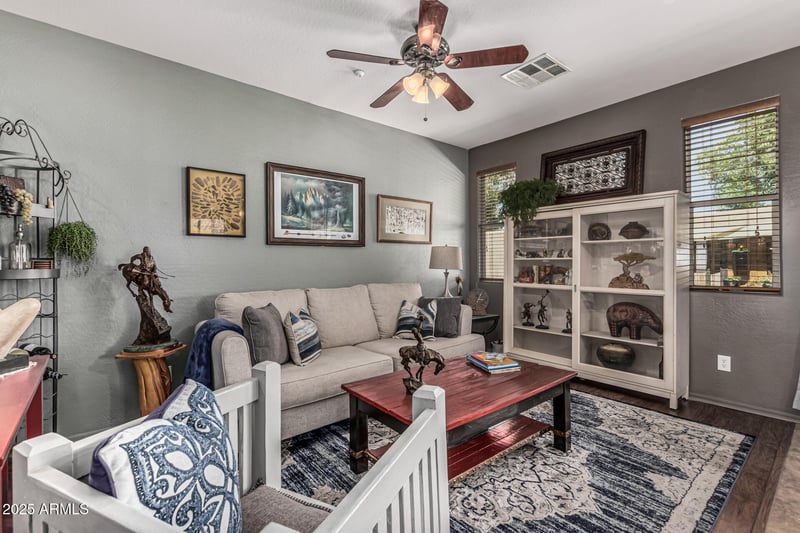 1849 Balboa Dr, Gilbert, AZ 85295