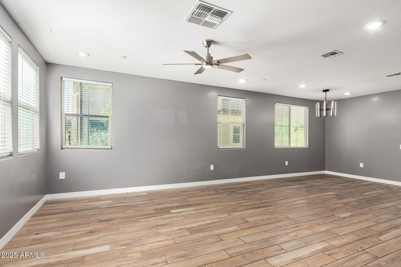 1849 Chelsea Ln #101, Gilbert, AZ 85295