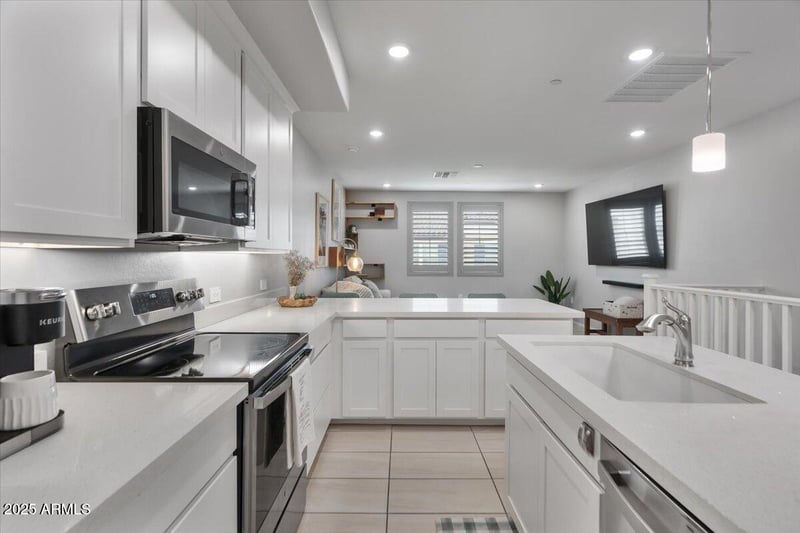1849 Chelsea Ln #103, Gilbert, AZ 85295