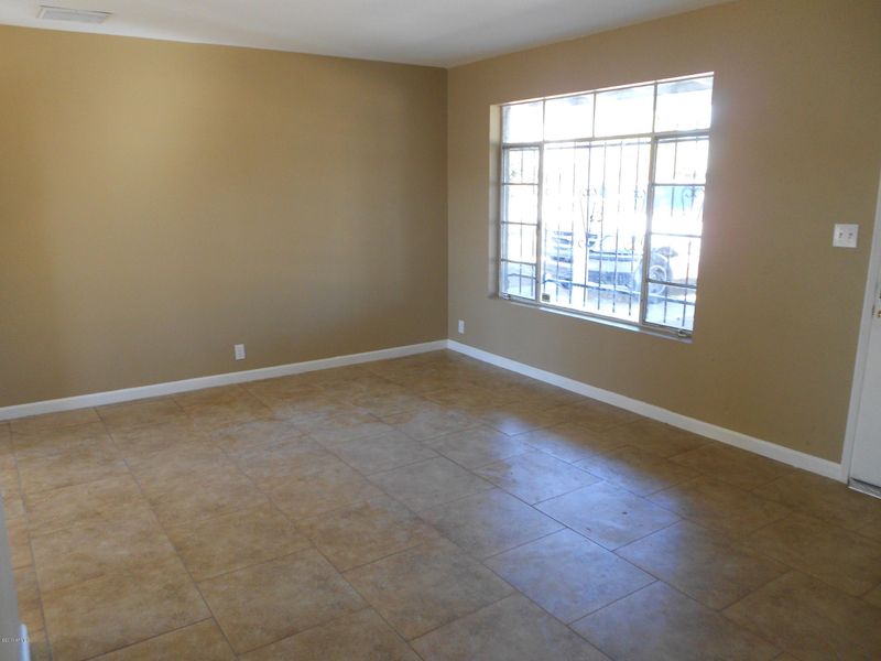 1849 E Chipman Rd, Phoenix, AZ 85040