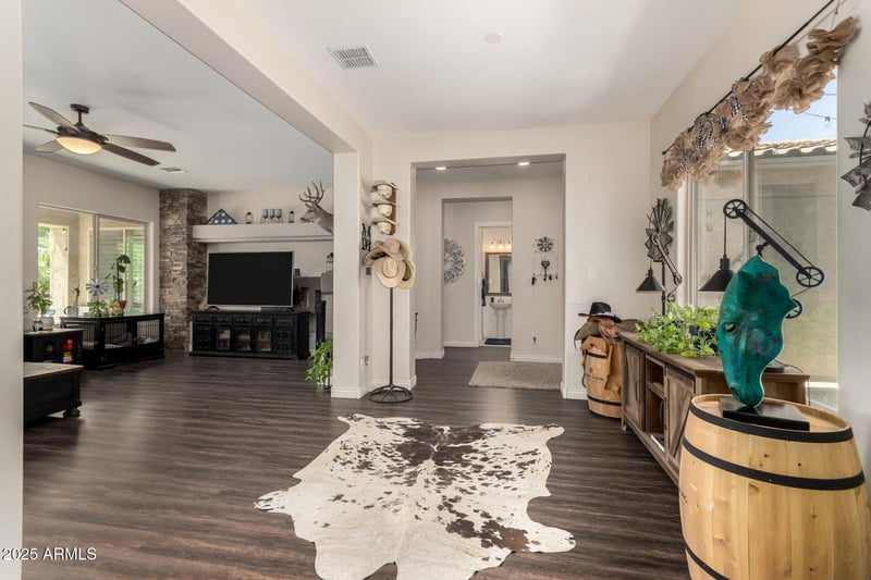 18495 Paradise Ln, Surprise, AZ 85388