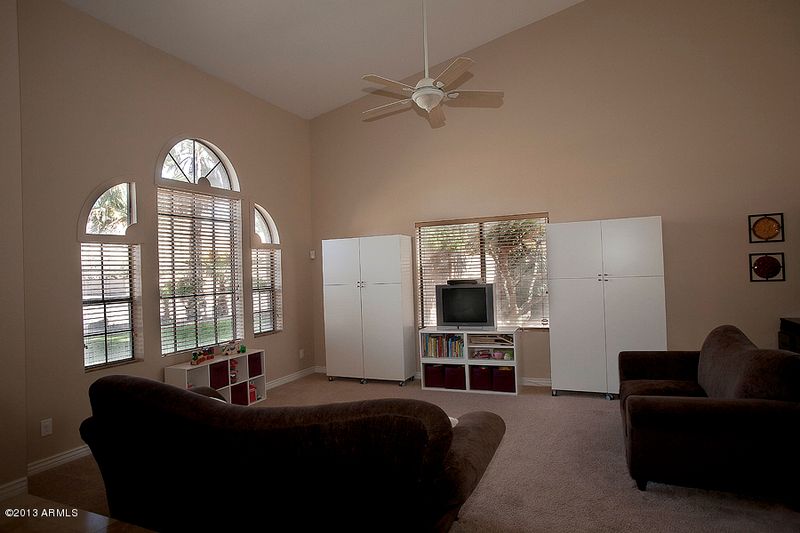 185 E La Vieve Ln, Tempe, AZ 85284