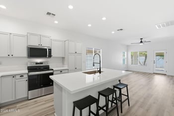 1850 Del Rio St, Gilbert, AZ 85295