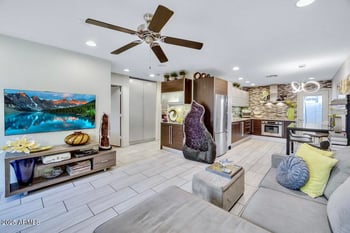 1850 Maryland Ave #61, Phoenix, AZ 85016