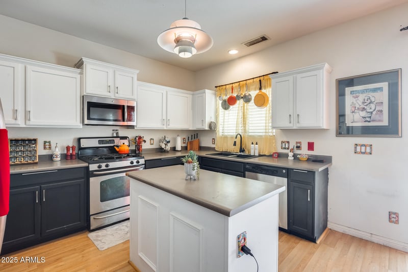 18505 Eva St, Waddell, AZ 85355