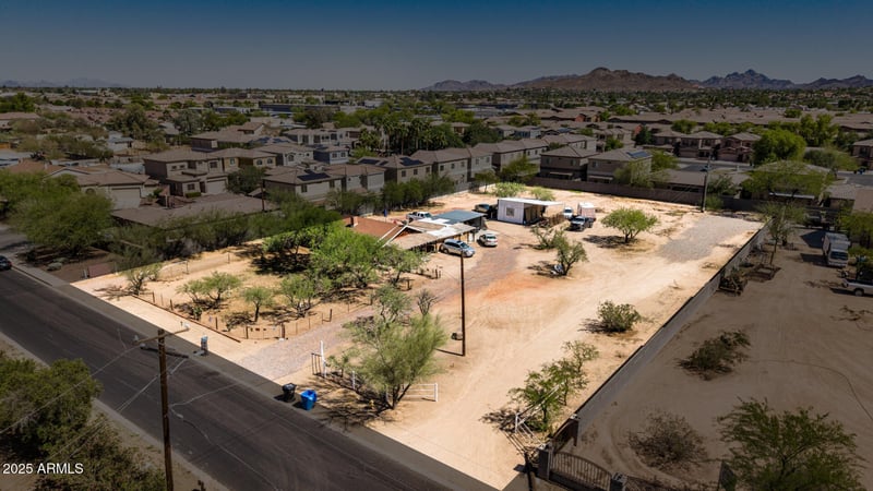 1851 Campo Bello Dr, Phoenix, AZ 85022